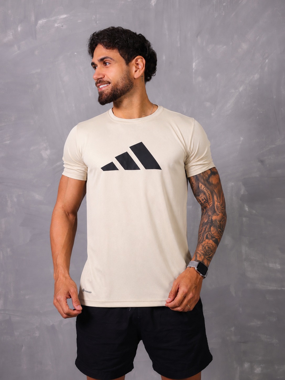 Camiseta Dry Fit Adidas Bege